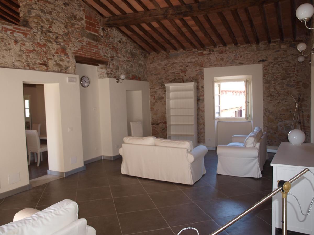 Ostello Palazzo Nizza Massa  Exteriér fotografie